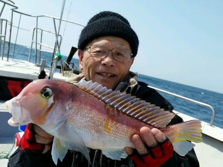 つれ鷹丸 釣果