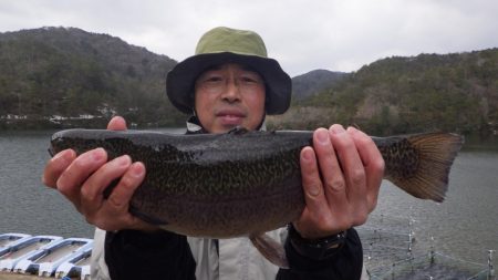 フィッシングレイクたかみや 釣果