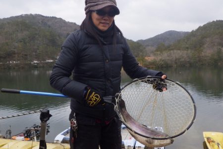 フィッシングレイクたかみや 釣果