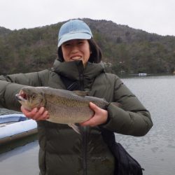 フィッシングレイクたかみや 釣果