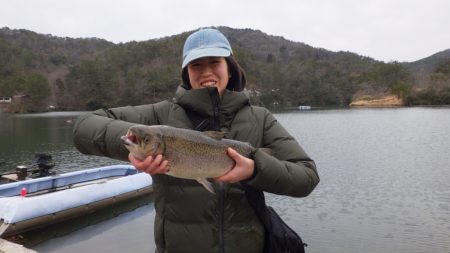 フィッシングレイクたかみや 釣果