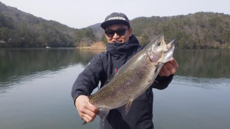 フィッシングレイクたかみや 釣果