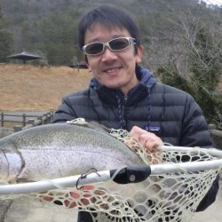 フィッシングレイクたかみや 釣果