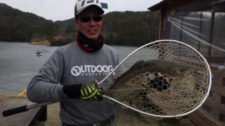 フィッシングレイクたかみや 釣果