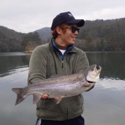 フィッシングレイクたかみや 釣果