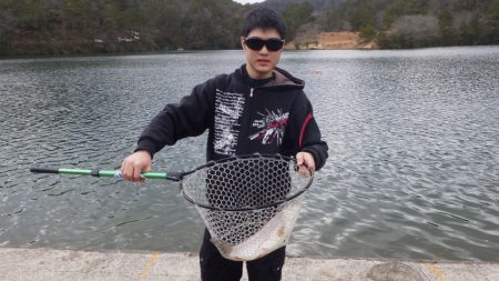 フィッシングレイクたかみや 釣果