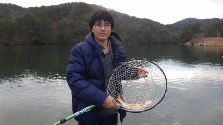 フィッシングレイクたかみや 釣果