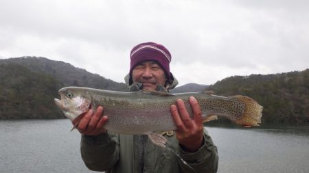 フィッシングレイクたかみや 釣果