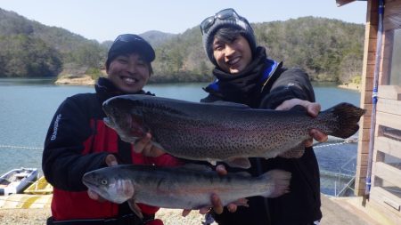 フィッシングレイクたかみや 釣果