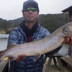 フィッシングレイクたかみや 釣果