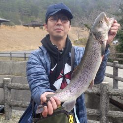 フィッシングレイクたかみや 釣果