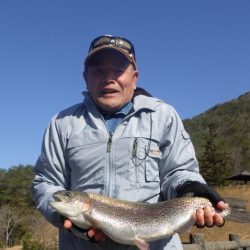 フィッシングレイクたかみや 釣果