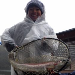 フィッシングレイクたかみや 釣果