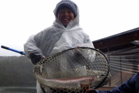 フィッシングレイクたかみや 釣果