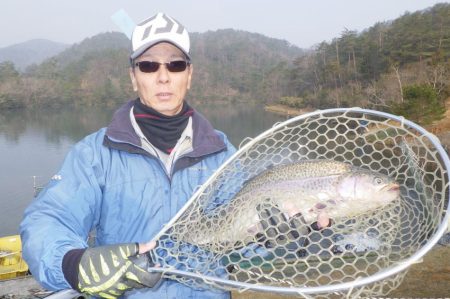 フィッシングレイクたかみや 釣果