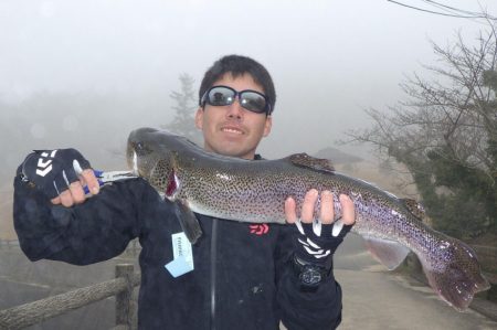 フィッシングレイクたかみや 釣果