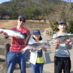 フィッシングレイクたかみや 釣果