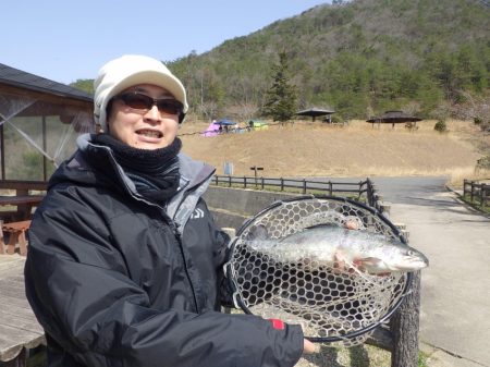 フィッシングレイクたかみや 釣果