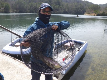 フィッシングレイクたかみや 釣果