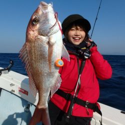 秋丸美帆（みっぴ）とタイラバで狙う春の桜鯛！ ザ　ストロングパワーベイト　Vol.130レポート