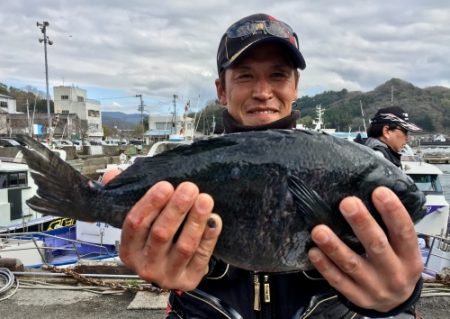 鵜来島家本渡船 釣果