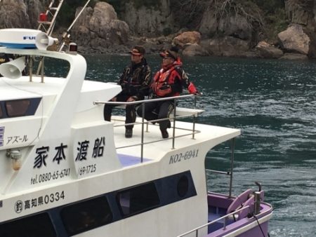 鵜来島家本渡船 釣果