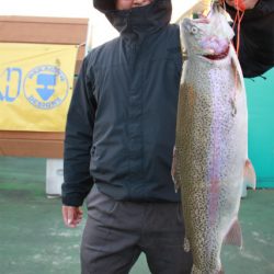 としまえんフィッシングエリア 釣果