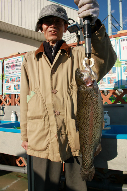 としまえんフィッシングエリア 釣果