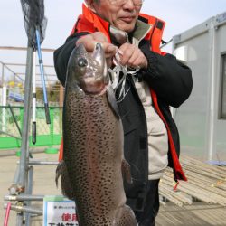 としまえんフィッシングエリア 釣果