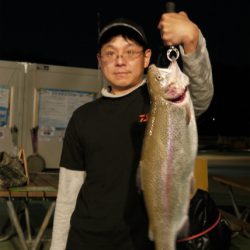 としまえんフィッシングエリア 釣果