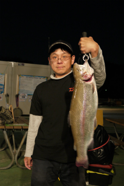 としまえんフィッシングエリア 釣果