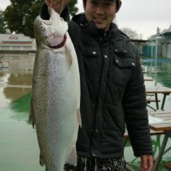 としまえんフィッシングエリア 釣果