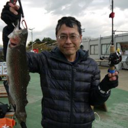 としまえんフィッシングエリア 釣果