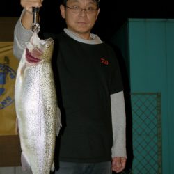 としまえんフィッシングエリア 釣果