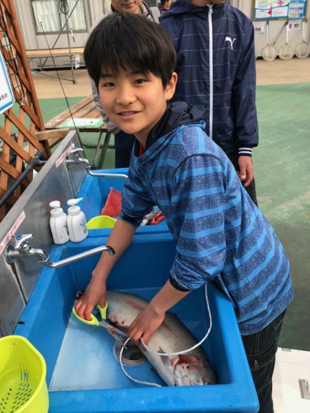 としまえんフィッシングエリア 釣果