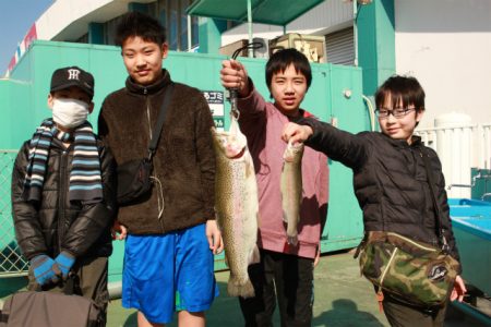 としまえんフィッシングエリア 釣果