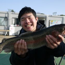 としまえんフィッシングエリア 釣果