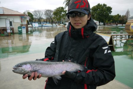 としまえんフィッシングエリア 釣果