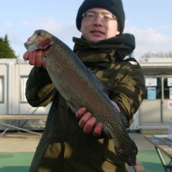 としまえんフィッシングエリア 釣果