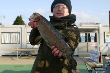 としまえんフィッシングエリア 釣果