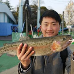 としまえんフィッシングエリア 釣果