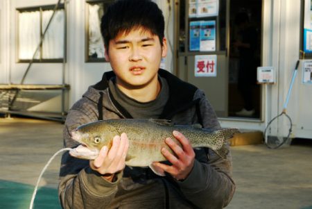 としまえんフィッシングエリア 釣果