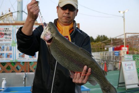 としまえんフィッシングエリア 釣果