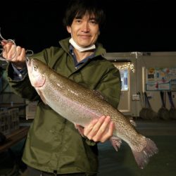 としまえんフィッシングエリア 釣果