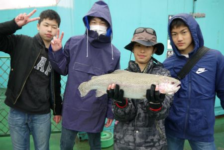 としまえんフィッシングエリア 釣果