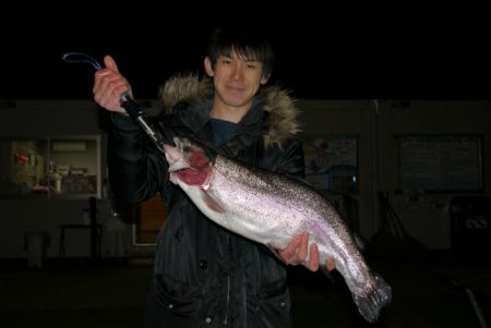 としまえんフィッシングエリア 釣果