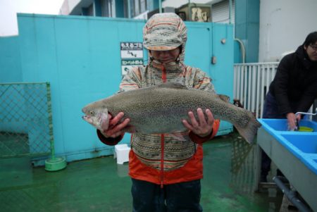 としまえんフィッシングエリア 釣果