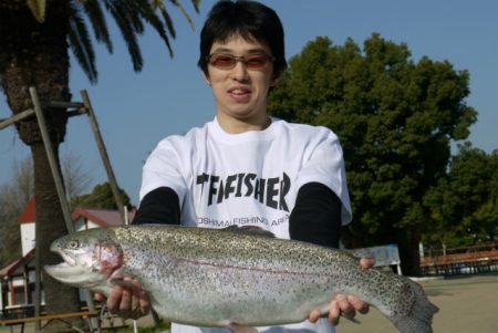 としまえんフィッシングエリア 釣果