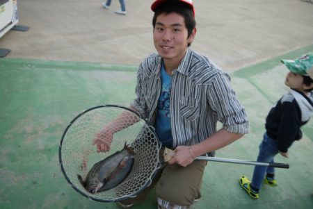 としまえんフィッシングエリア 釣果