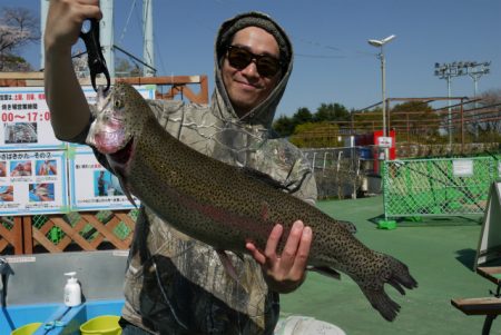 としまえんフィッシングエリア 釣果